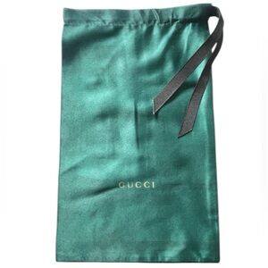 Gucci - green satin drawstring dustbag 5 1/4”x9”